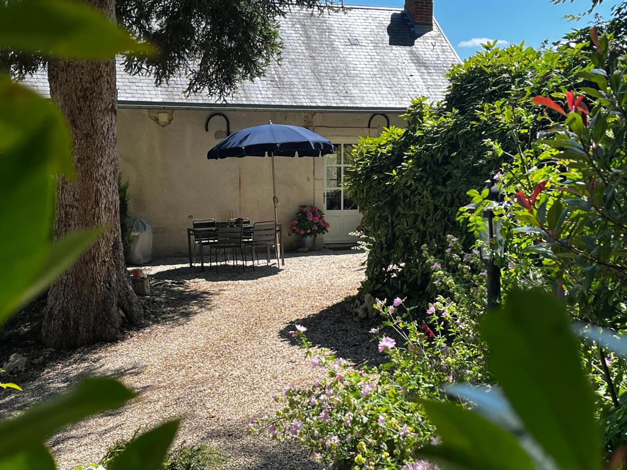 Charming Cottage In Chateau Les Roches Gardens Mont-Saint-Jean  Zewnętrze zdjęcie