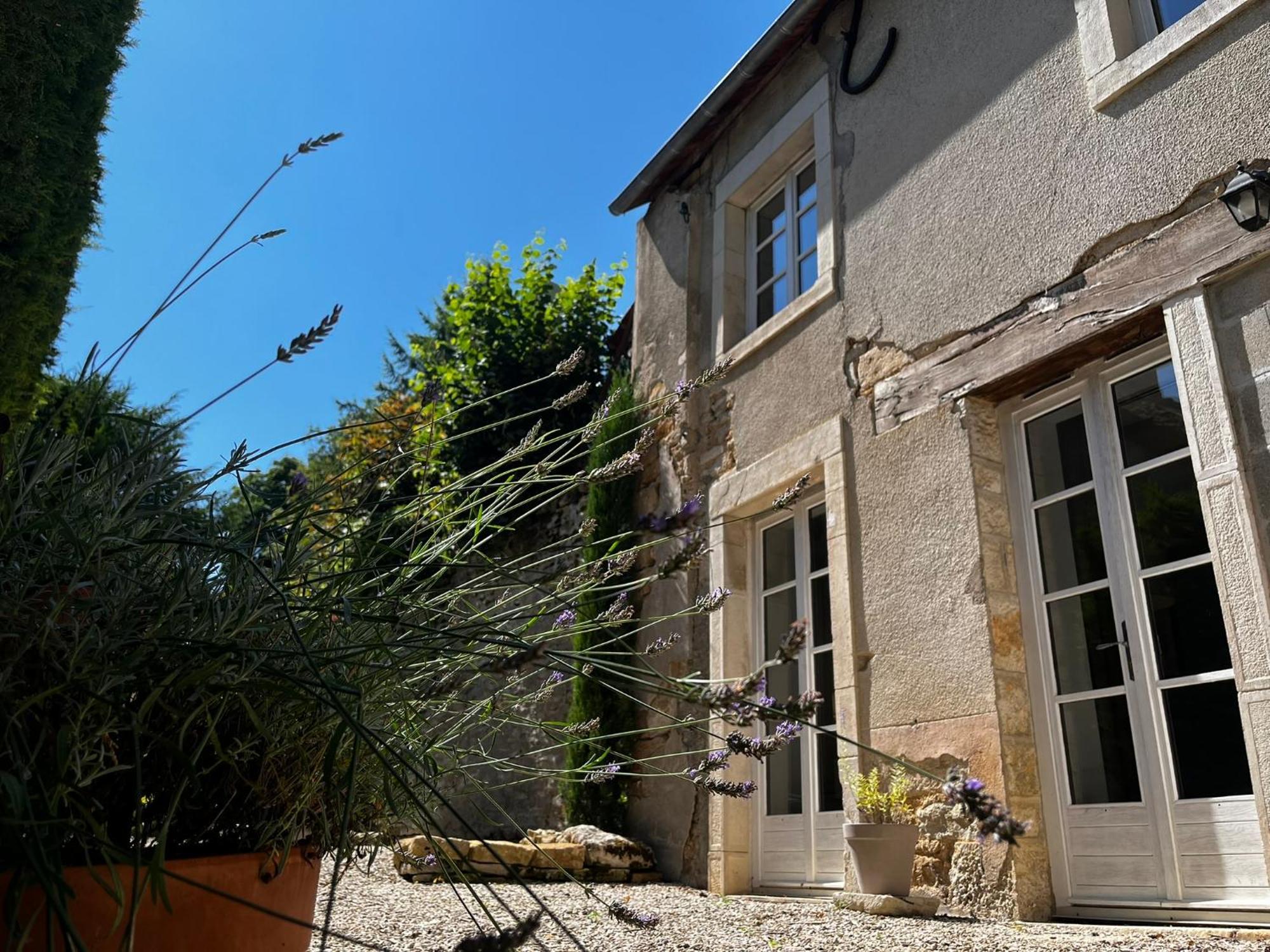 Charming Cottage In Chateau Les Roches Gardens Mont-Saint-Jean  Zewnętrze zdjęcie